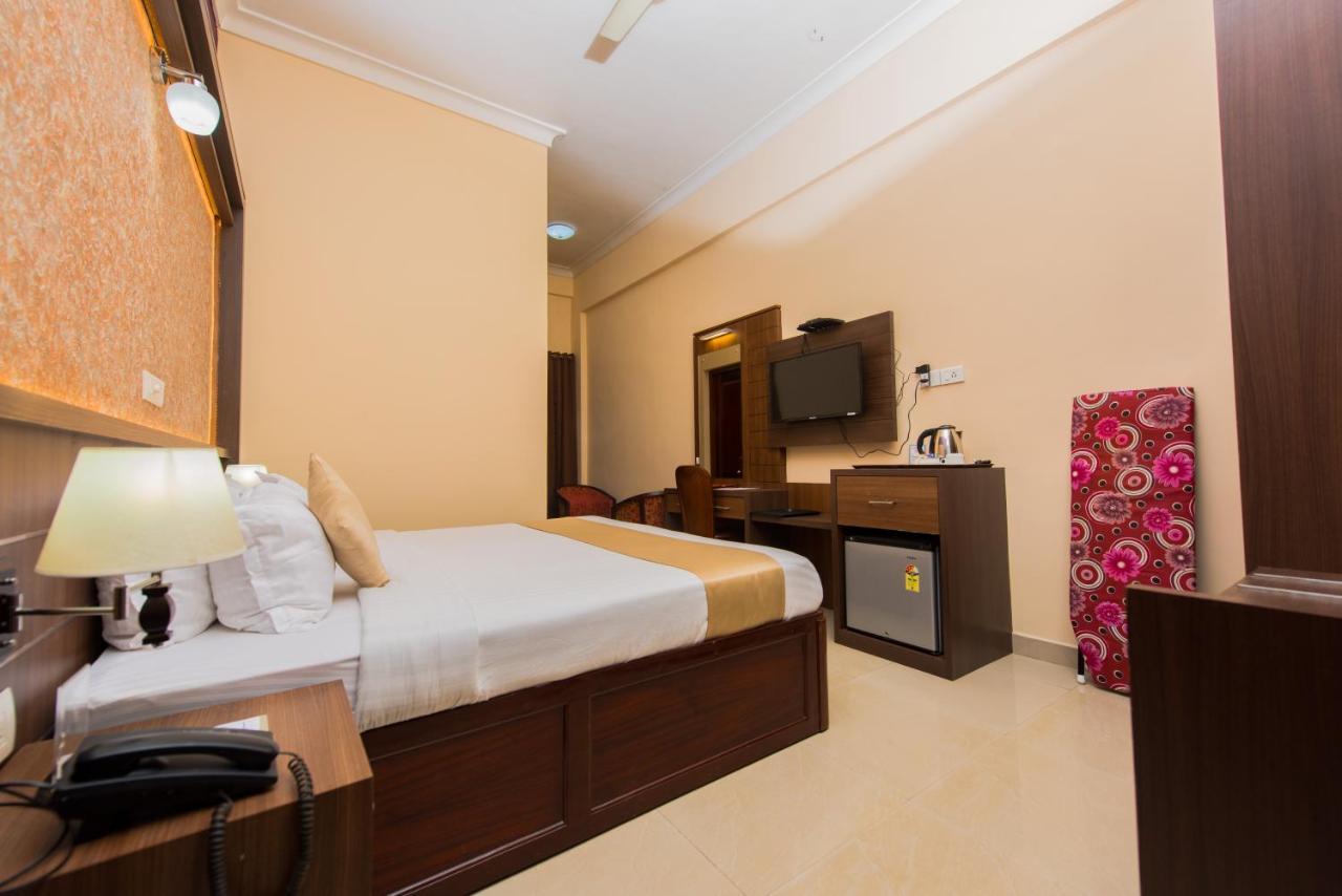 Kallada Golden Hotel Thrissur Eksteriør billede