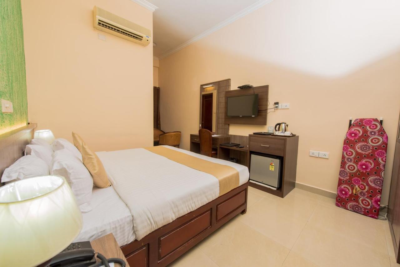 Kallada Golden Hotel Thrissur Eksteriør billede